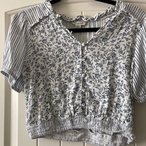Flower and stripe American eagle crop shirt